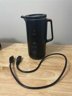 Nutr plant milk maker